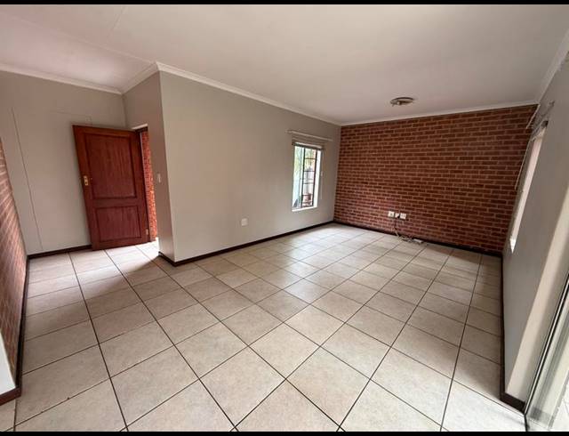 2 BEDROOM TOWNHOUSE FOR SALE IN BROOKLANDS LIFESTYLE ESTATE